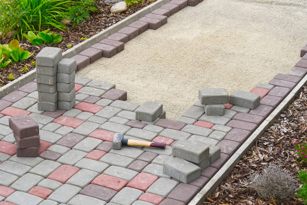 Best Professional Driveway Pavers  in Manistique, MI